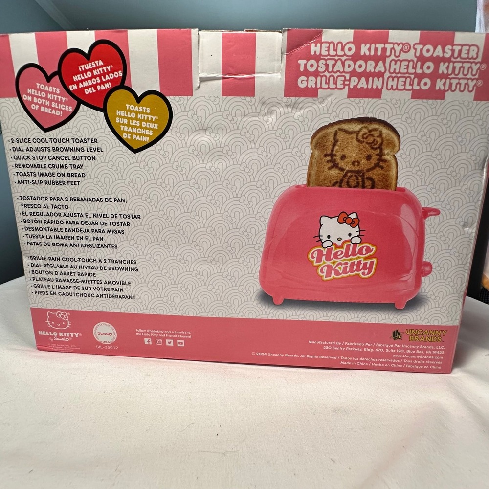 Hello Kitty 2-Slice Toaster - Picture 3 of 5